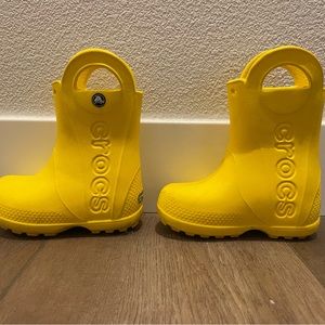 Crocs rain boots size 7